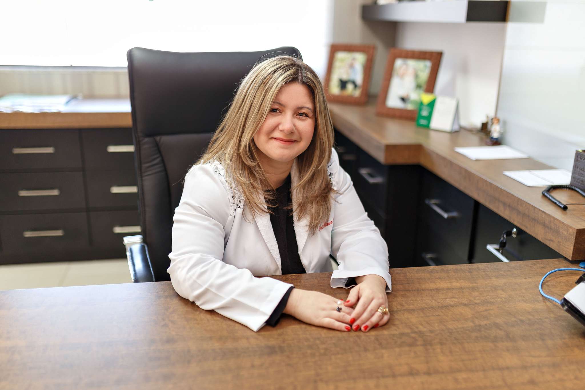 Foto de Drª. Mônica Anselmo Junkes Antero