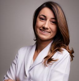 Foto de Drª. Ana Claudia Zimmermann