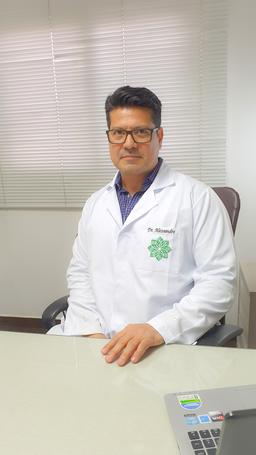 Foto de Dr. Alessandro Yoshizato
