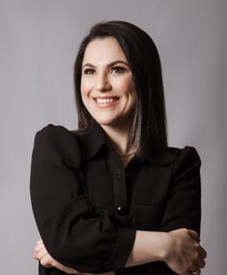 Foto de Drª. Thamiris Marcon Zanatta