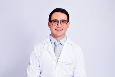 Foto de Dr. Roberto Alves de Oliveira