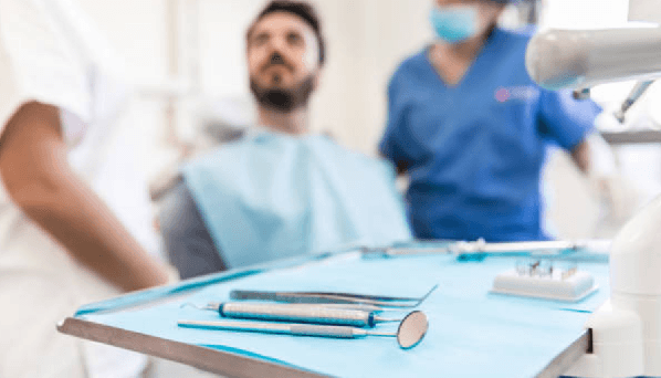 Capa do artigo Pacientes oncológicos devem ir regularmente ao dentista